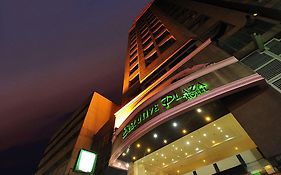 Executive Plaza Hotel